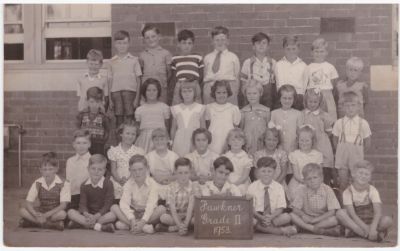 1953 Lois in her Grade 2 photo at Fawkner Primary School - second row, sitting third from right
