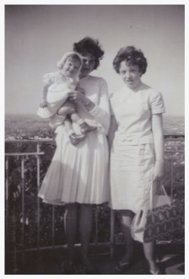 1960 Lois visiting the family in Canberra
I think this photo may have been taken on the top of Mt Ainslee. It shows Lois with her cousin Noeleen and baby Sharon.
