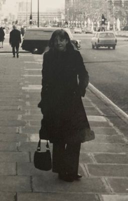 1972-01 Lois out and about in London - a close up
