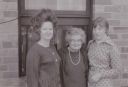 1975_Lois_with_grandmother_Maud_and_cousin_Maureen.jpg