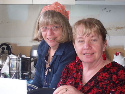 2009-12-25 Lois and Bev attack the washup after Christmas Day lunch
