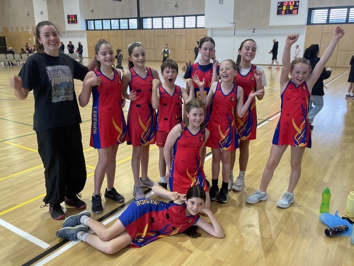 2023-12-02 Annie Netball team 2