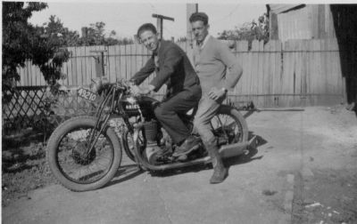 1940s Erik Gunnar Erickson
Erik Gunnar arrived in Fremantle (Western Australia) in 1929 as an 18 year old, having travelled via America where he had stayed for a short time. Speaking hardly a word of English, he somehow made his way to the farm to which he had been sent and he spent the next few years there working for what amounted to bed and board. Teaming up with some other young men, he drifted into drilling and eventually made this his career, working in many wild places in Australia and New Guinea.
